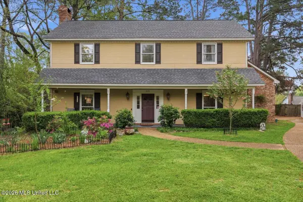 215 Comstock Lane, Madison, MS 39110