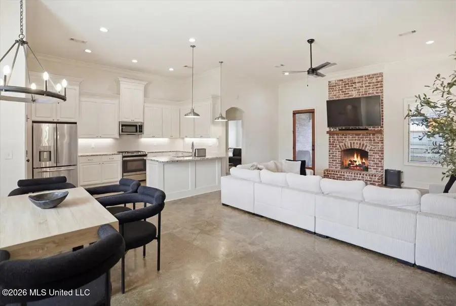 607 Gloucester Way, Flowood, MS 39232 - #2