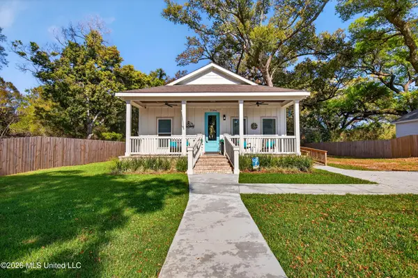 2208 Gulf Avenue, Gulfport, MS 39501