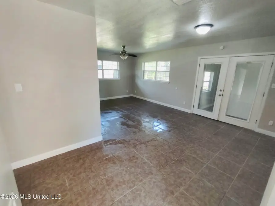 2110 Woodmont Street, Pascagoula, MS 39567 - #2