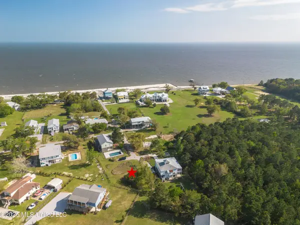 146 Dane Road, Waveland, MS 39576