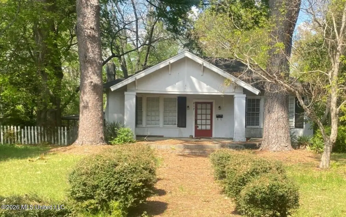 217 E Center Street, Canton, MS 39046 - #1