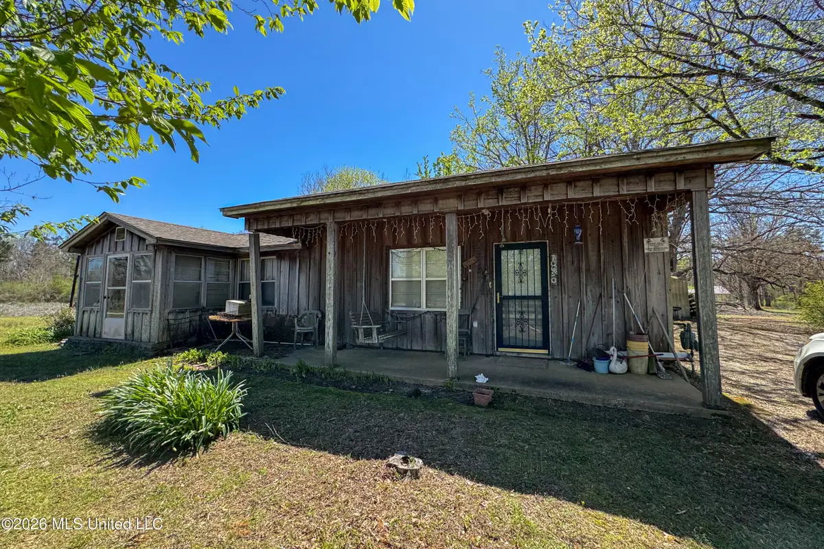 10650 Hwy 72, Walnut, MS 38683 - #1