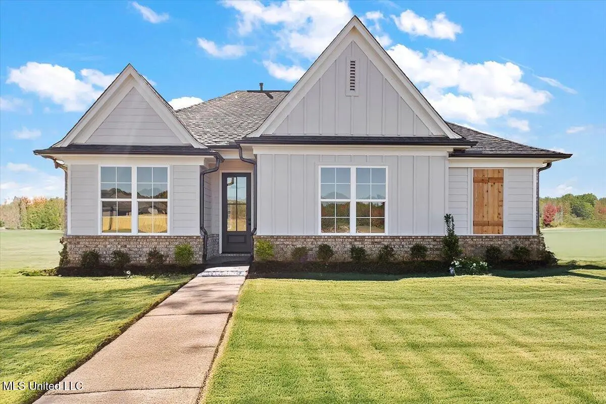 433 Sunflower Street, Nesbit, MS 38651 - #1