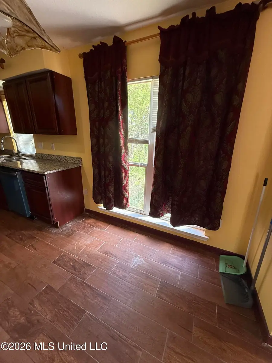 860 Ellington Drive, Biloxi, MS 39532 - #3