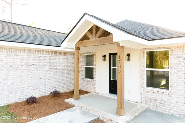 1804 Barracuda Drive, Gautier, MS 39553