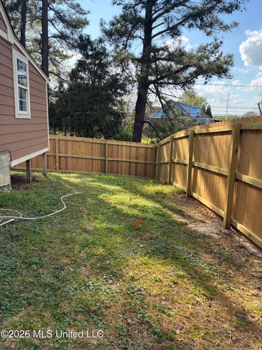 6515 Jamestown Avenue, Horn Lake, MS 38637 - #3