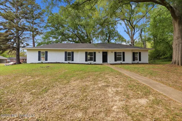 1201 Rockingham Drive, Clinton, MS 39056