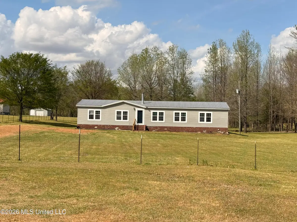 573 Alred Road, Coldwater, MS 38618 - #1