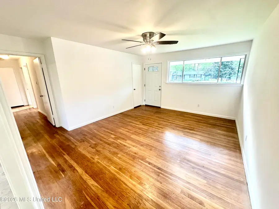 1009 S Jackson Street, Brookhaven, MS 39601 - #3