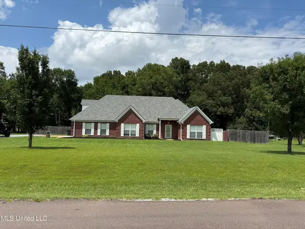 25 Dry Field Road, Byhalia, MS 38611