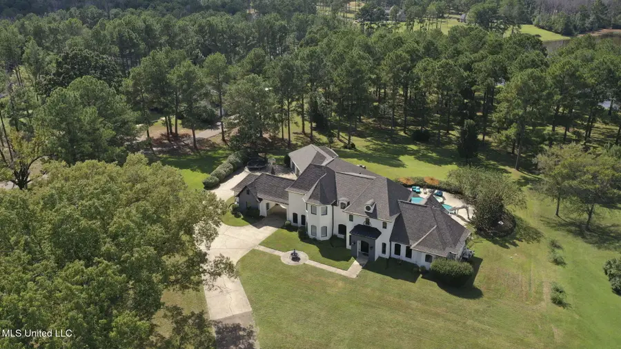 131 Lakeshire Parkway, Canton, MS 39046 - #2