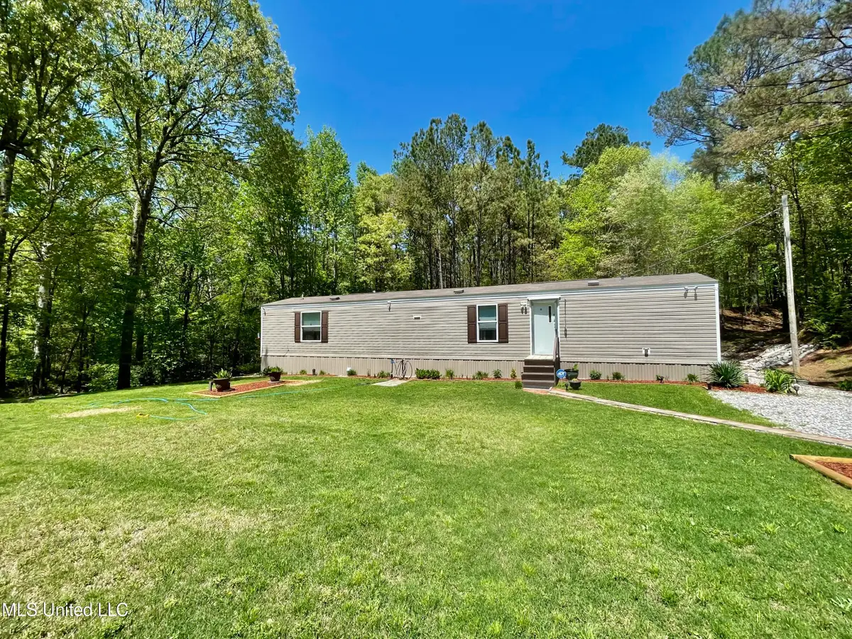 315 Young Road, Byhalia, MS 38611 - #1