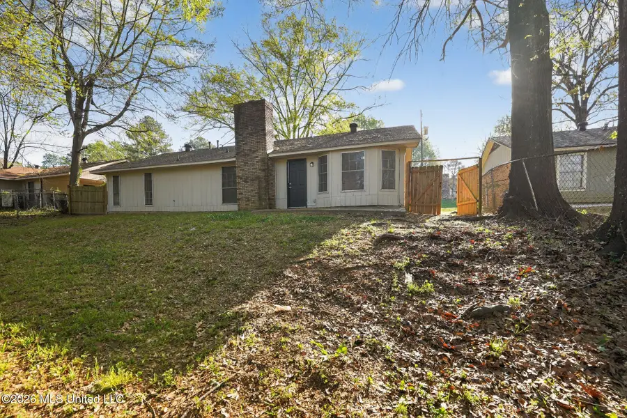 2141 Thousand Oaks Drive, Jackson, MS 39212 - #2