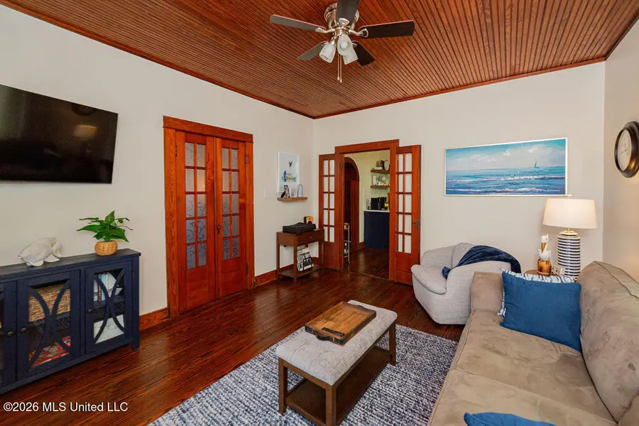 203 Jeff Davis Avenue, Waveland, MS 39576 - #2