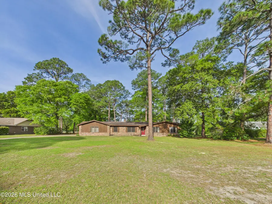 107 Braeburn Drive, Ocean Springs, MS 39564 - #3