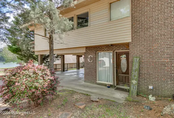 105 Point Clear, Florence, MS 39073