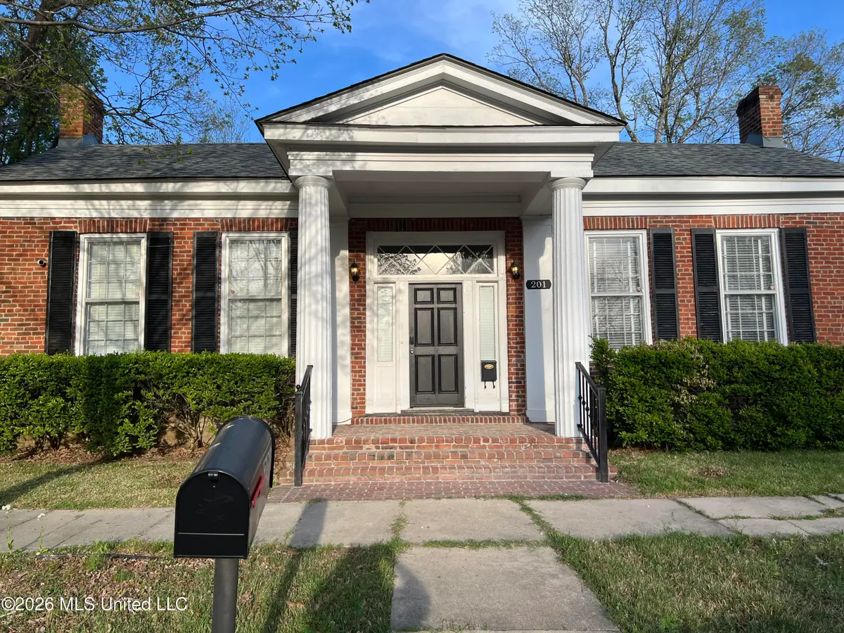 201 S Center Street, Holly Springs, MS 38635 - #1
