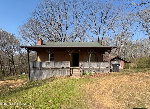 8 County Road 529, Como, MS 38619