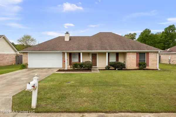 225 W Bradford Place, Richland, MS 39218