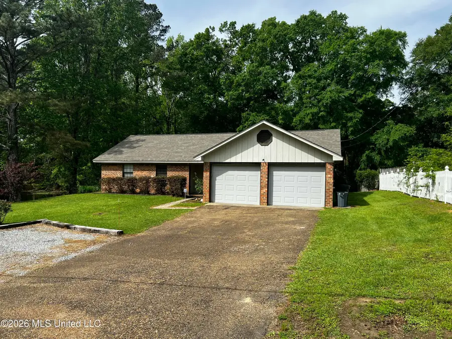 135 Rolling Hills Boulevard, Florence, MS 39073 - #3