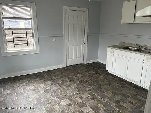 438 W Ash Street, Jackson, MS 39203 - #3