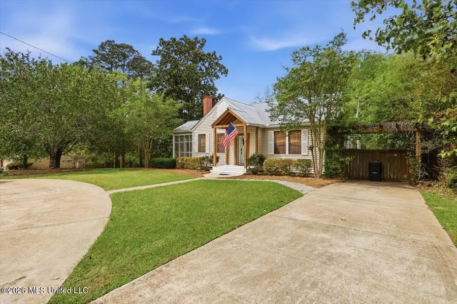 724 S College Street, Brandon, MS 39042 - #3