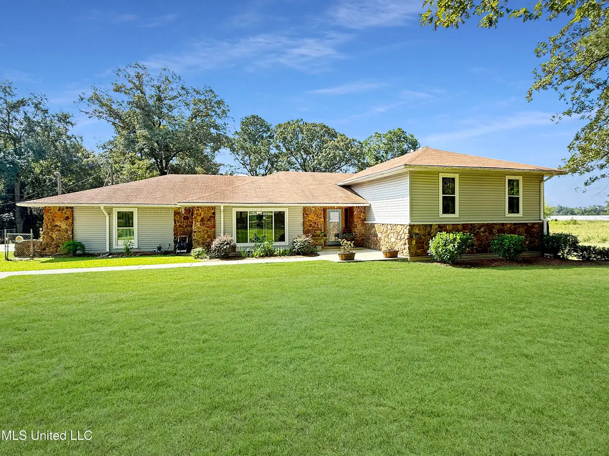 587 Shivers Road, Newhebron, MS 39140 - #1