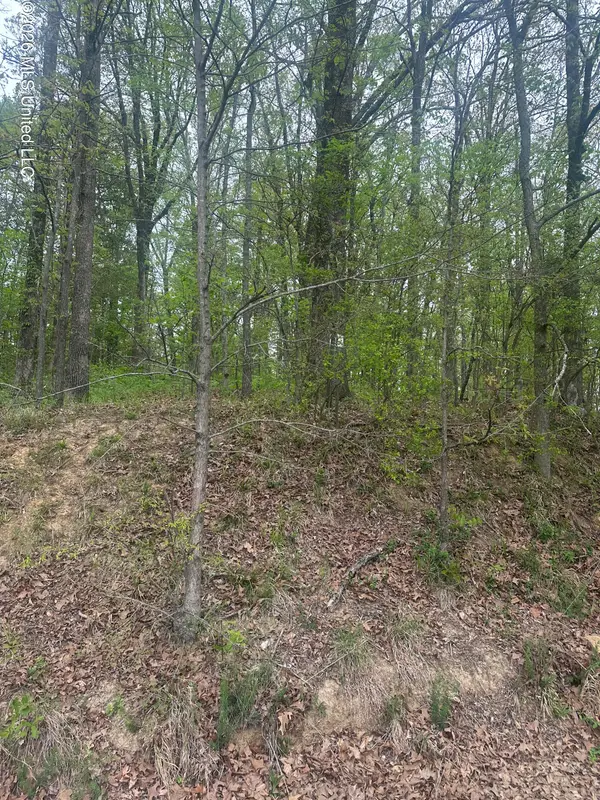 8768/8750 Bob White Drive, Hernando, MS 38632