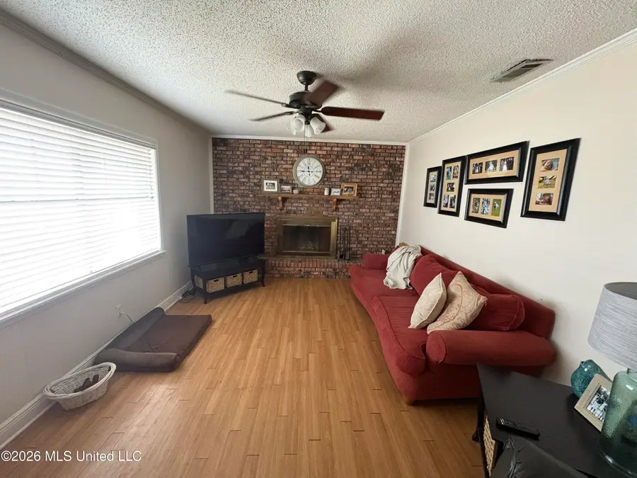 1411 Martin Street, Pascagoula, MS 39581 - #2