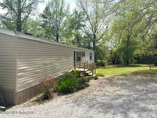 349 W Cox Road, Byhalia, MS 38611 - #2