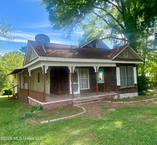 209 W Cayuga Street, Crystal Springs, MS 39059