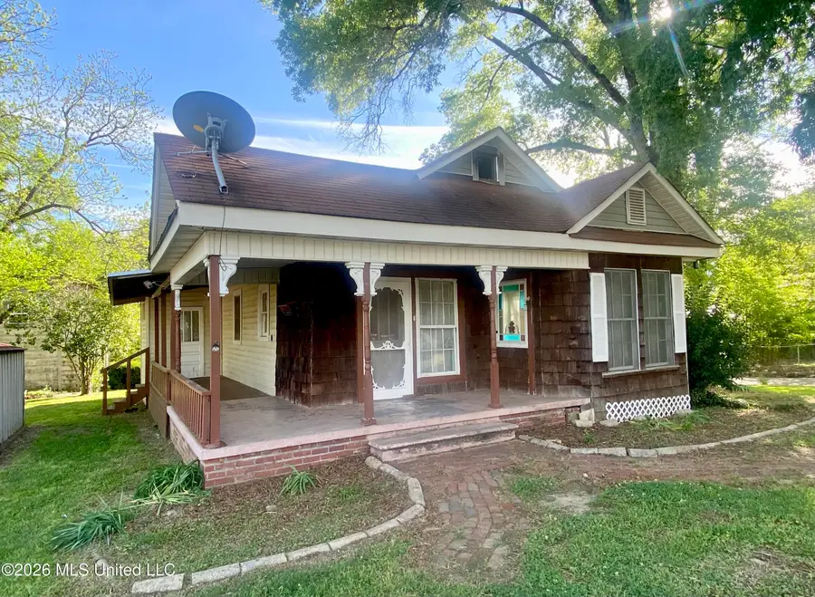 209 W Cayuga Street, Crystal Springs, MS 39059 - #2
