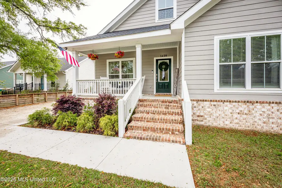 1439 Mantou Street, Pascagoula, MS 39567 - #2