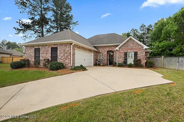 119 Hampton Place, Madison, MS 39110