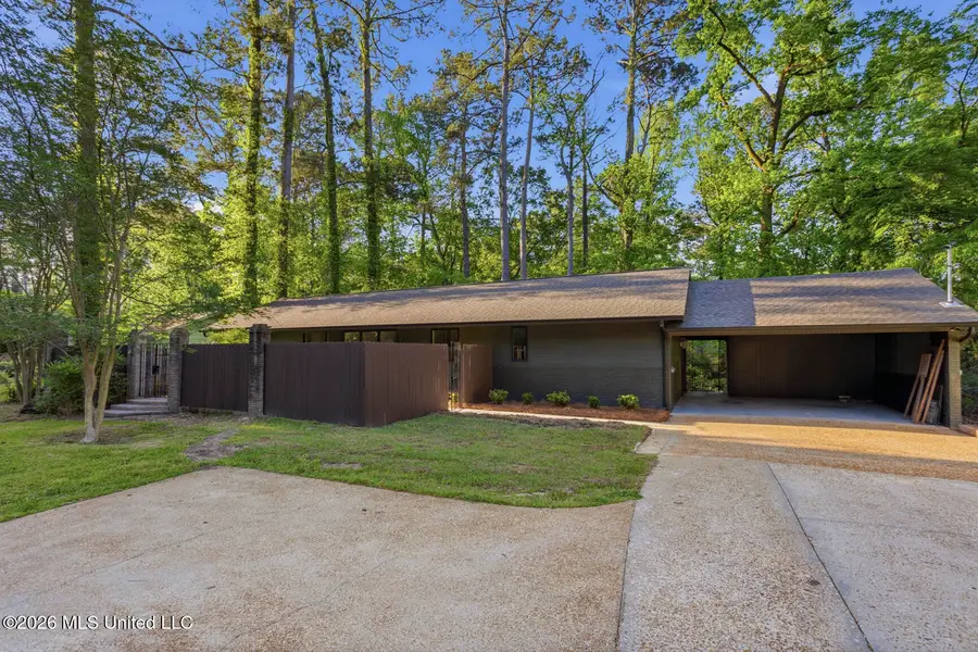 1917 E Northside Drive, Jackson, MS 39211 - #2