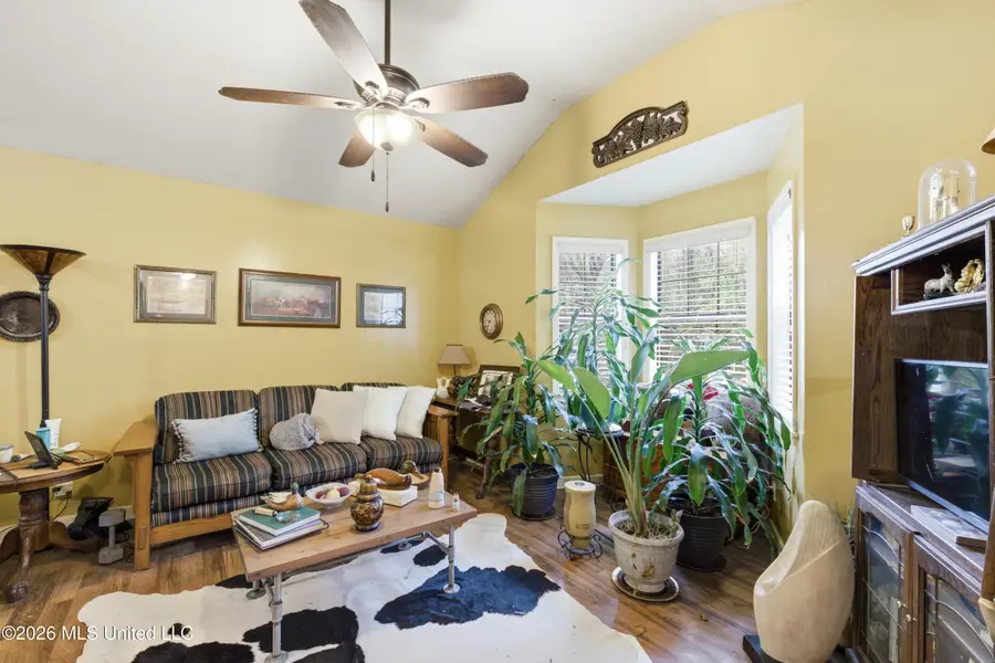 436 Flag Lake Road, Sarah, MS 38665 - #3