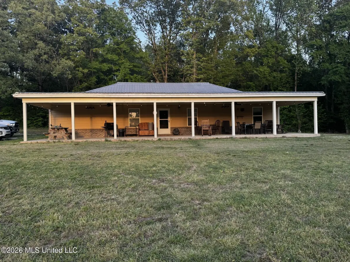 8511 E Airport Road, Hernando, MS 38632 - #1