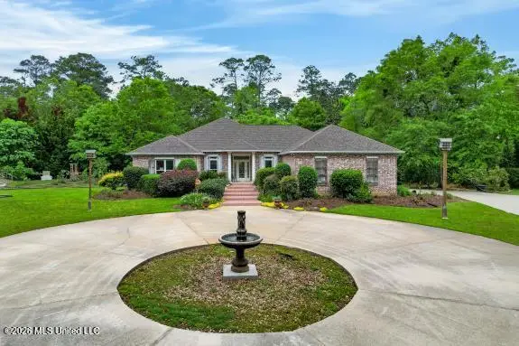 7061 Bayou Talla Lane, Kiln, MS 39556