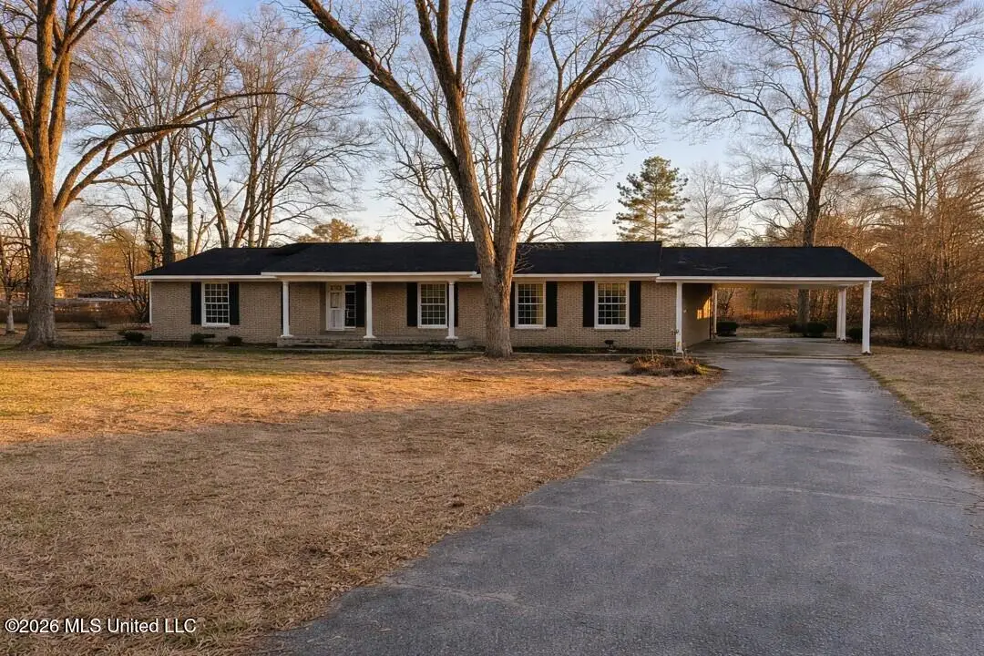 239 W College Street, Hickory, MS 39332 - #1