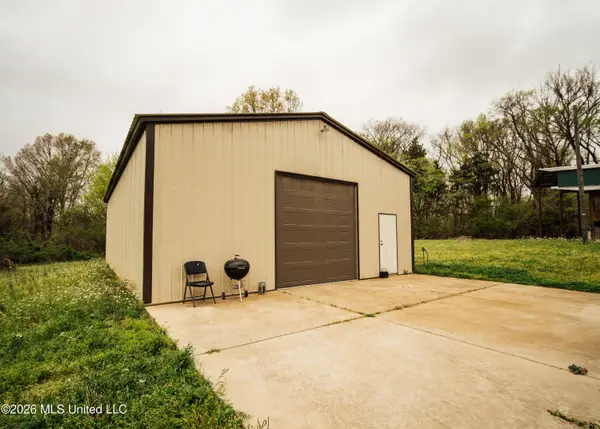 2776 Sees Chapel Road, Sarah, MS 38665