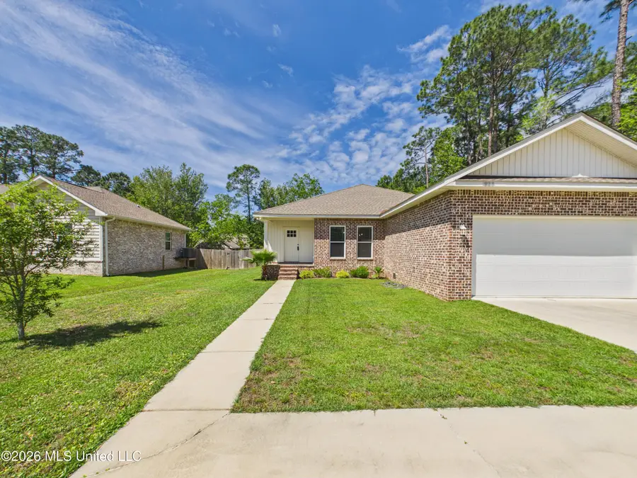 1925 Beachview Drive, Ocean Springs, MS 39564 - #3