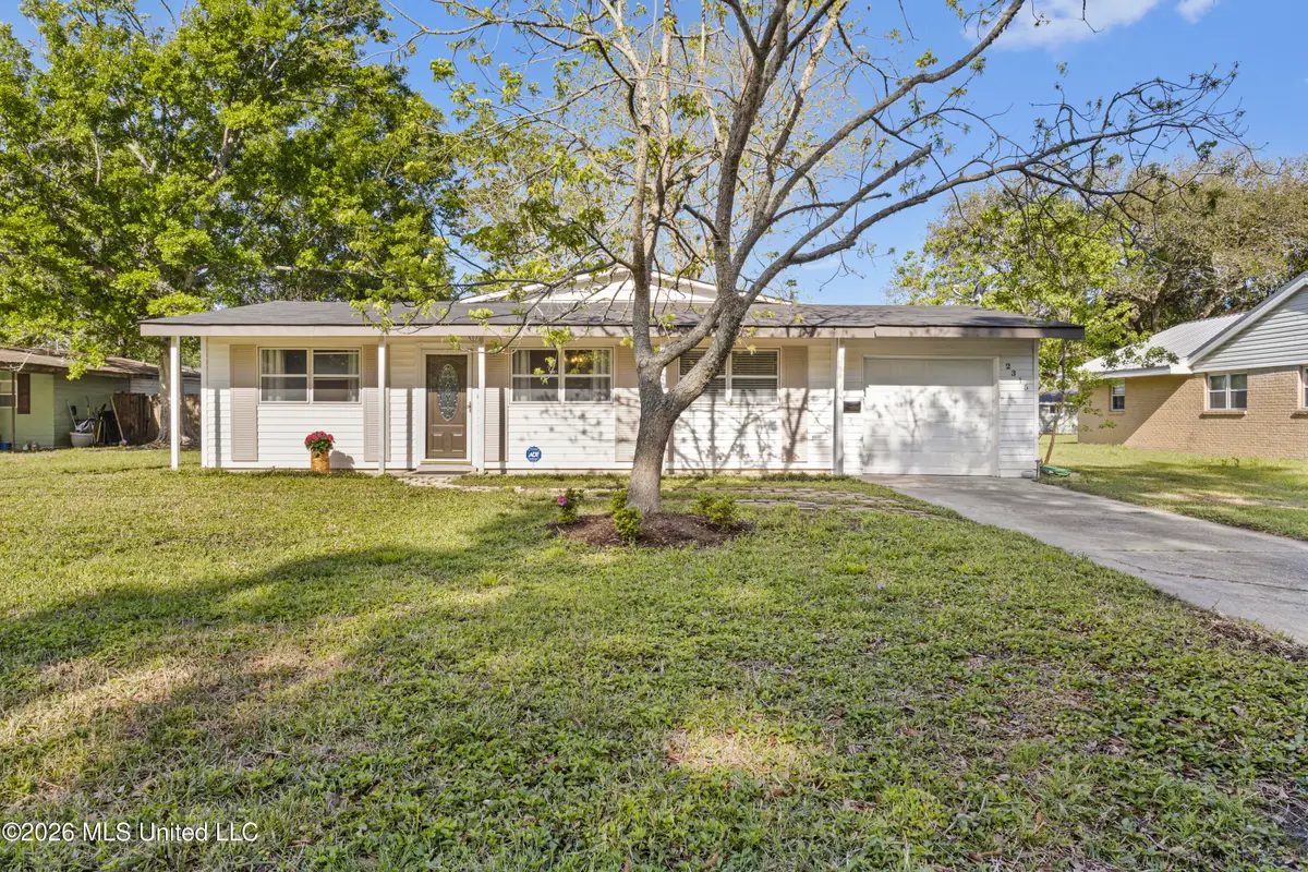2315 Meadowbrook Street, Pascagoula, MS 39567 - #1
