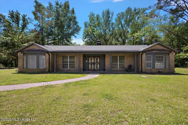 922 Belle Air Circle, Yazoo City, MS 39194