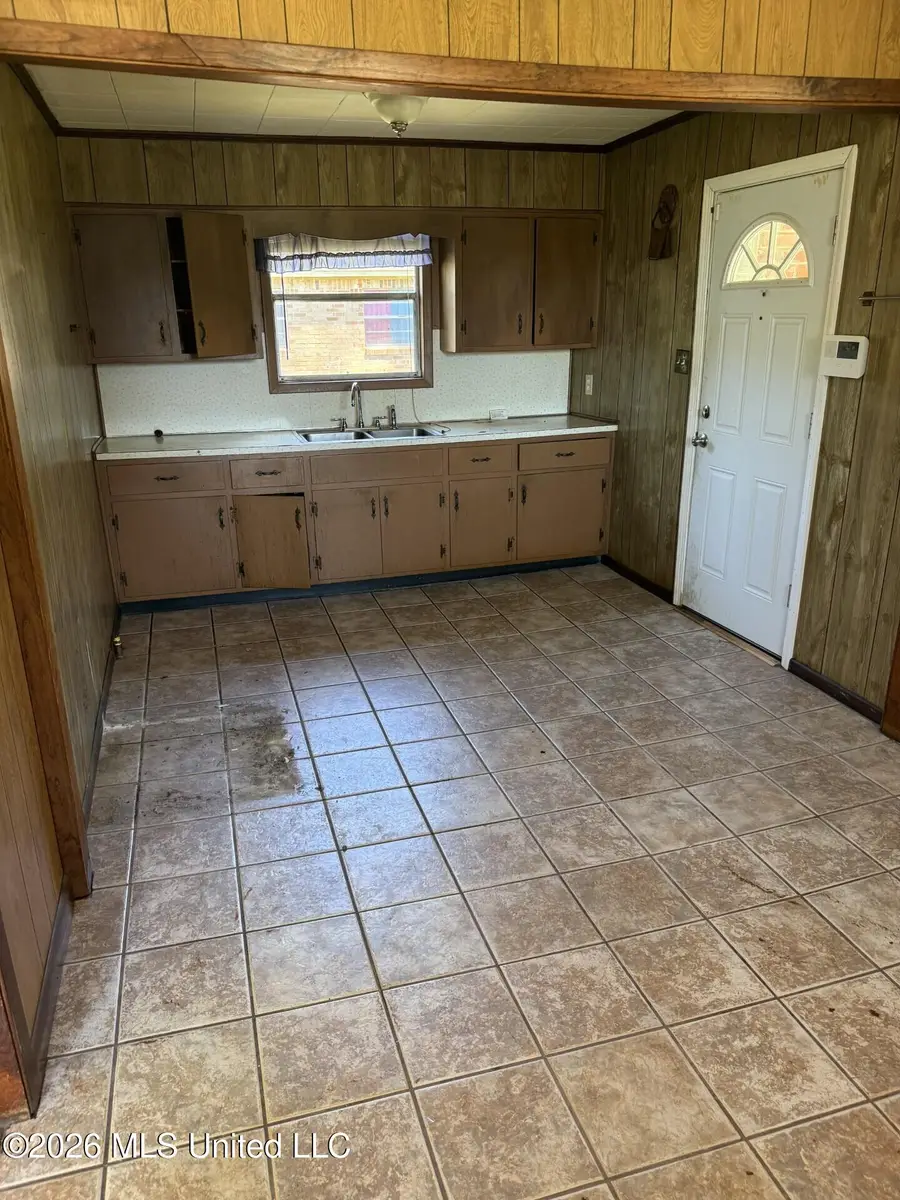 4519 General Ike, Moss Point, MS 39563 - #3