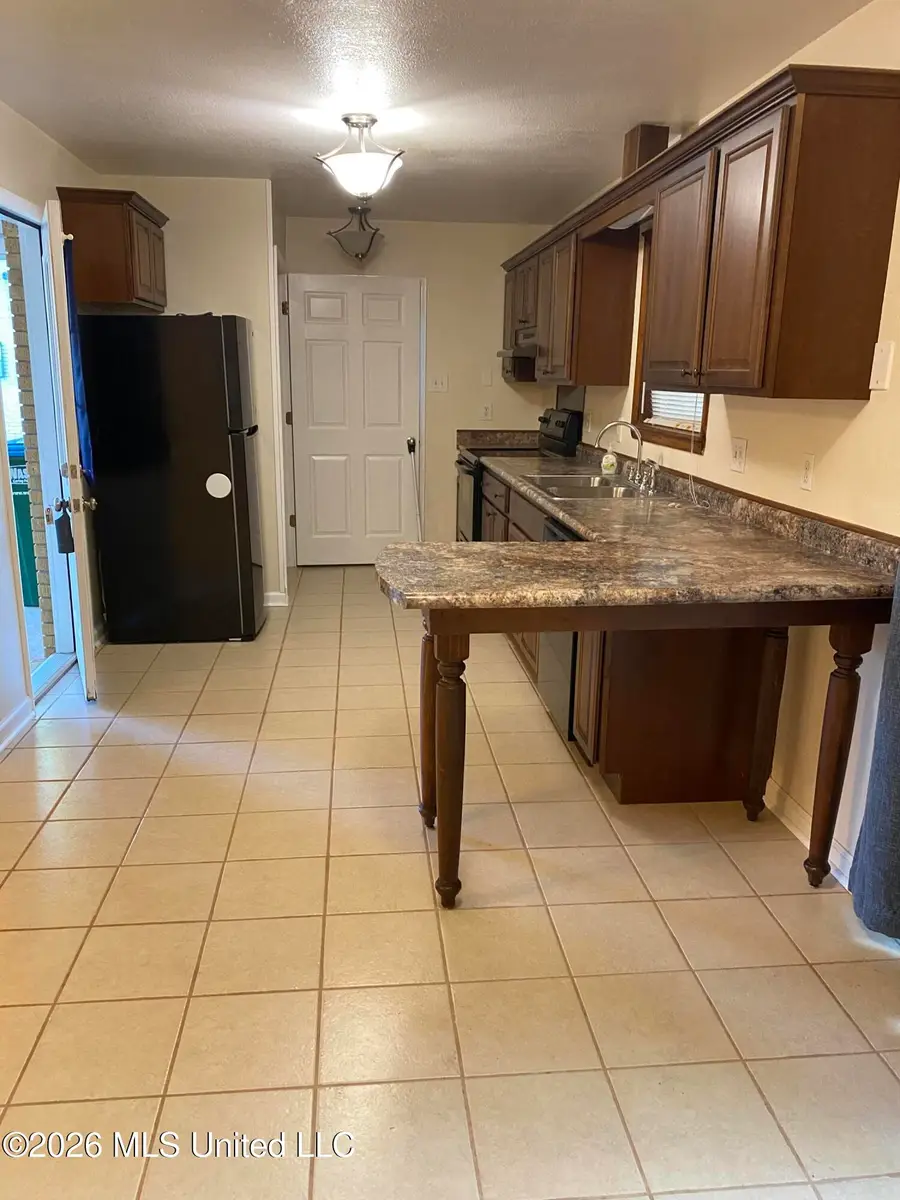 3511 Sherwood Street, Pascagoula, MS 39581 - #3