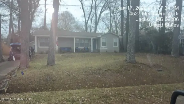 4516 Meadowridge Drive, Jackson, MS 39206