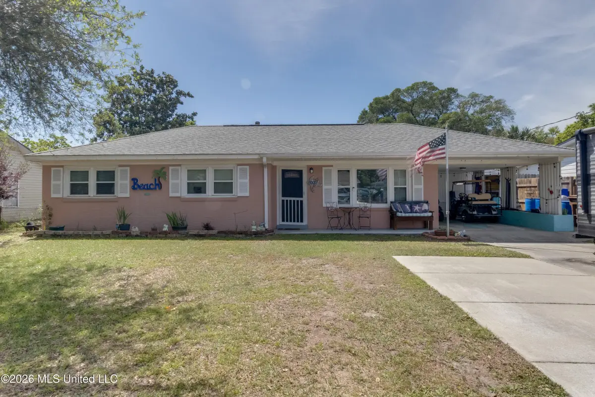 141 Beachview Avenue, Biloxi, MS 39531 - #1