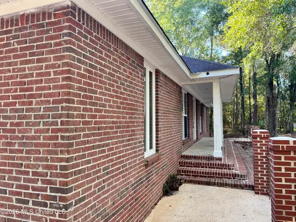 2709 Robert Hiram Drive, Gautier, MS 39553