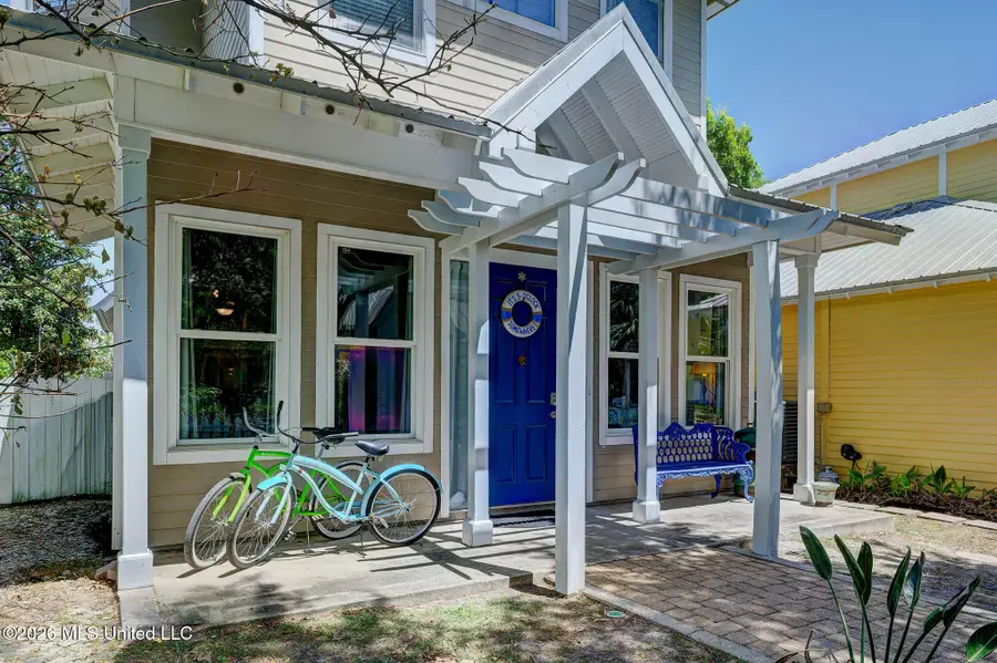 17 Chapel Hill Road, Bay Saint Louis, MS 39520 - #2